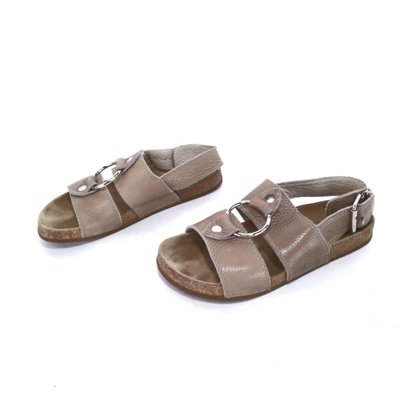 John Fluevog Mocha Leather Sandals - Picture 5 of 13